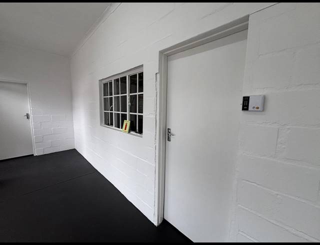 155M² FACTORY TO LET IN MAITLAND